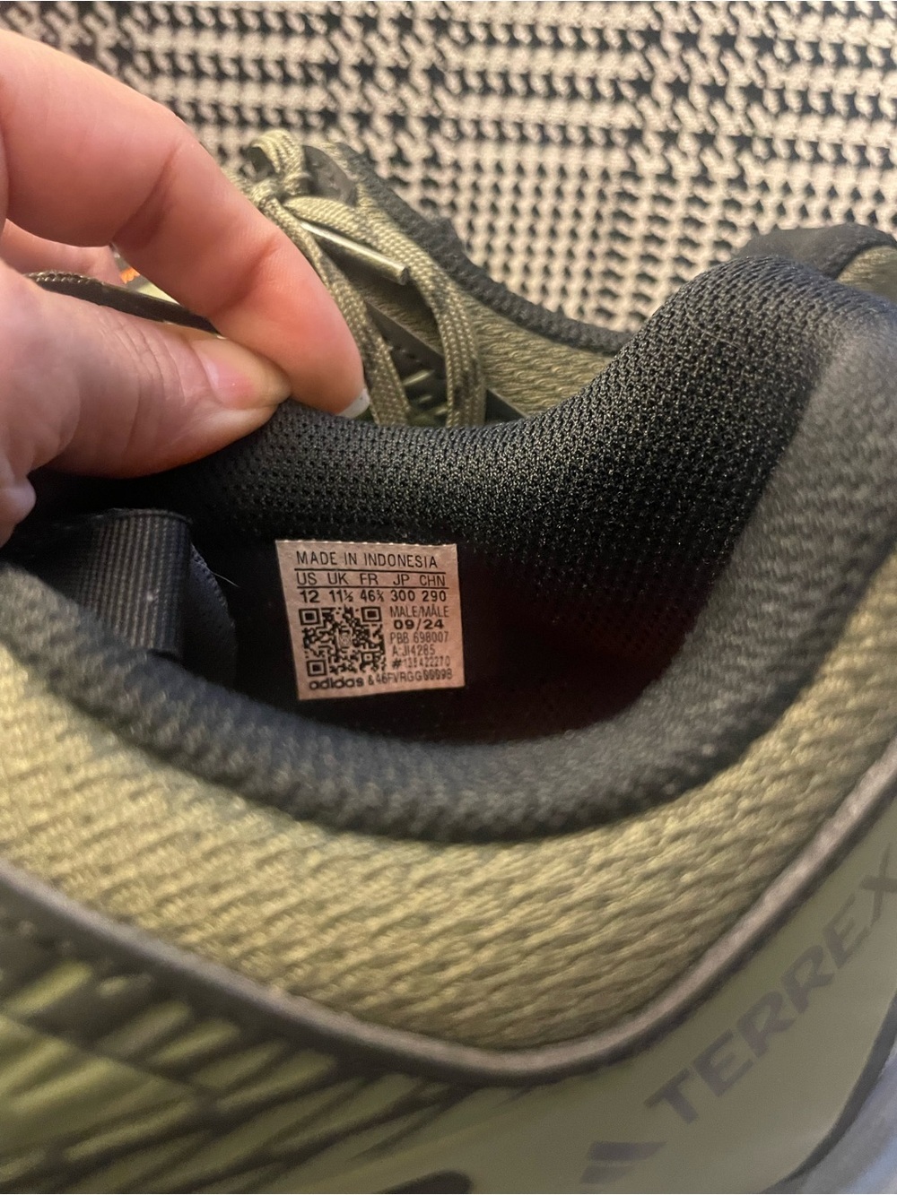 adidas Terrex Men's Olive/Black Trail Sneakers - Picture 7 of 8